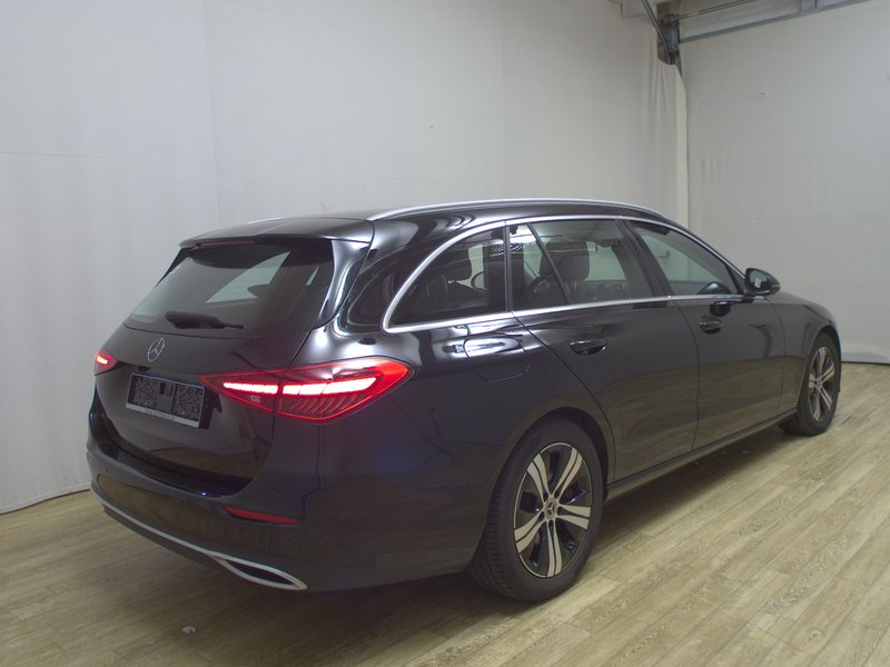 Mercedes-Benz C 220 d karavan automatik Avantgarde • LED • digitalni instrumenti — 4