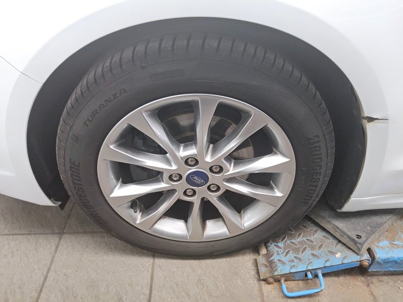 Ford Mondeo Turnier 2.0 EcoBlue automatik Titanium • ACC • LED — 10