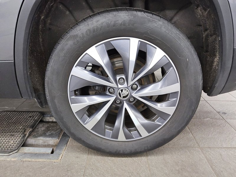 Škoda Kodiaq 2.0 TDI automatik Ambition • ACC • AHK — 11