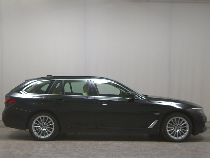 BMW 530e Touring automatik • ACC • LED