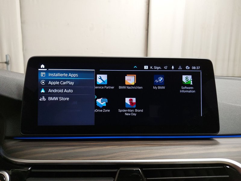 BMW 530e Touring automatik • ACC • LED — 22