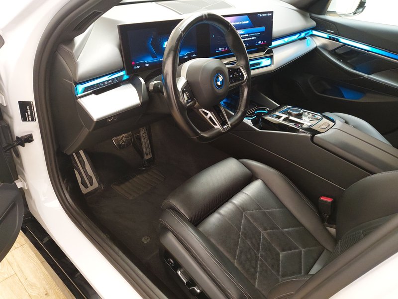 BMW i5 eDrive40 M Sport • ACC • Full LED — 6