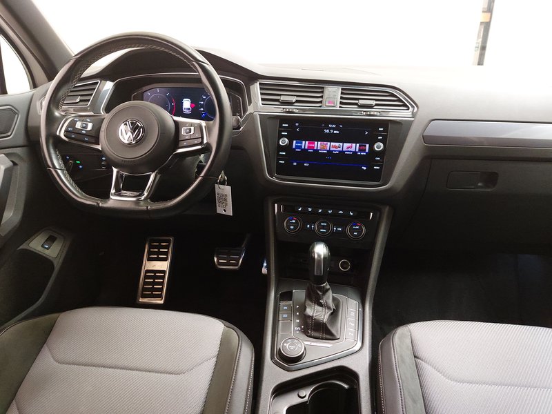 Volkswagen Tiguan 2.0 TDI 4M automatik R-Line • ACC • kuka za vuču — 19
