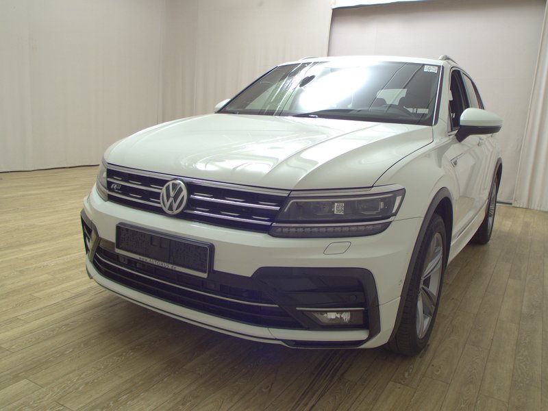 Volkswagen Tiguan 2.0 TDI 4M automatik R-Line • ACC • kuka za vuču — 2