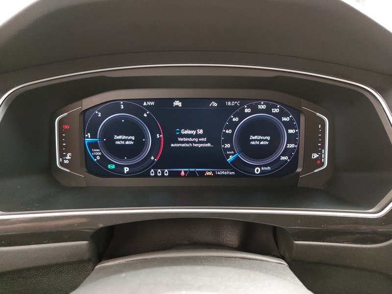Volkswagen Tiguan 2.0 TDI 4M automatik R-Line • ACC • kuka za vuču — 22