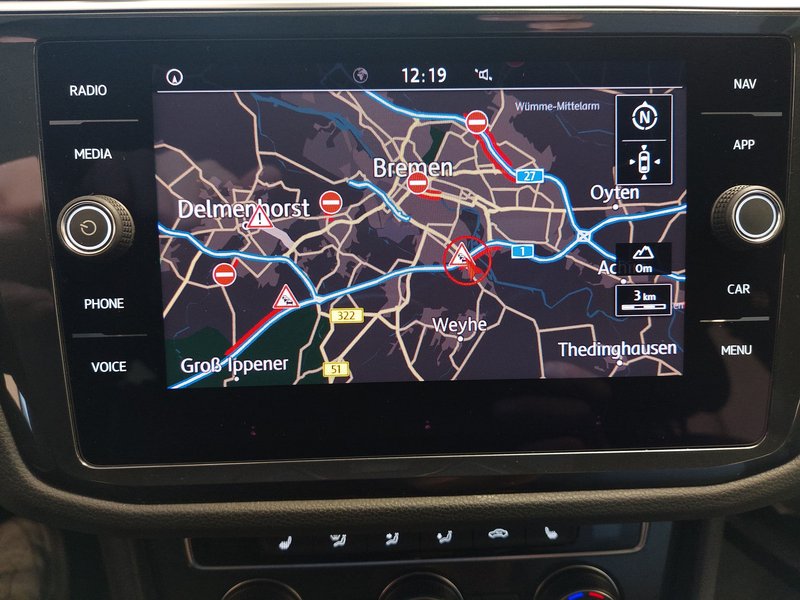 Volkswagen Tiguan 2.0 TDI 4M automatik R-Line • ACC • kuka za vuču — 5
