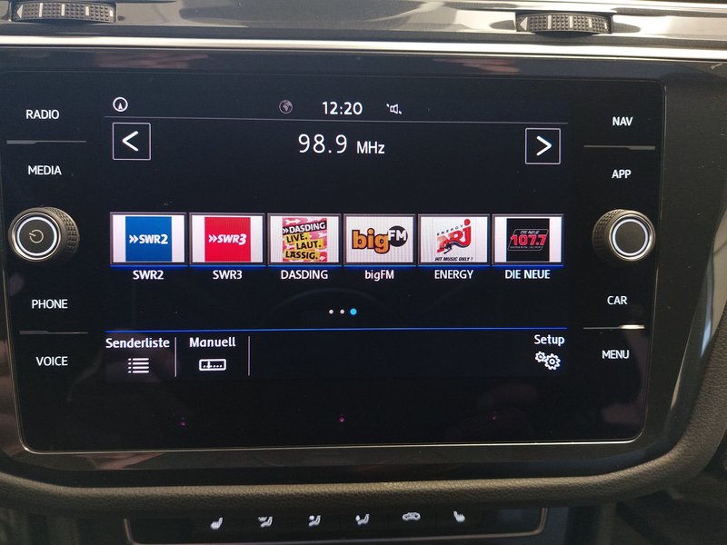 Volkswagen Tiguan 2.0 TDI 4M automatik R-Line • ACC • kuka za vuču — 7