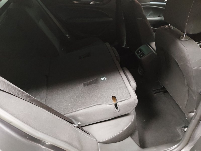 Opel Insignia ST 1.5 D Business Edition automatik • LED • navigacija — 11