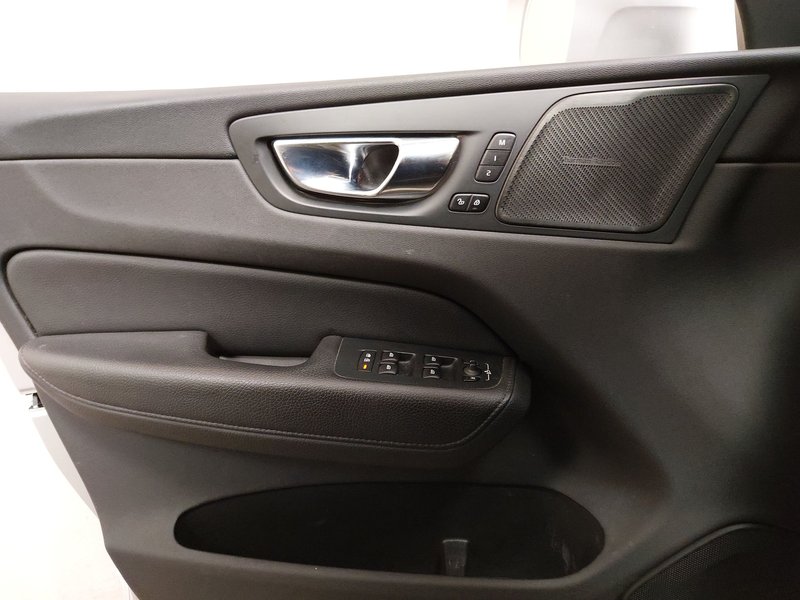 Volvo XC60 D4 automatik Inscription • 360° kamera • električna peta vrata — 5