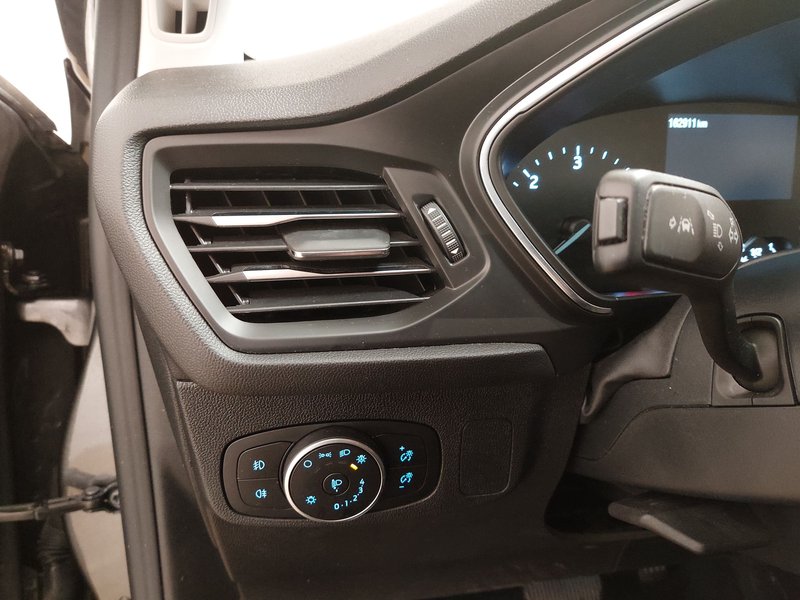 Ford Focus Turnier 1.5 EcoBlue Titanium automatik • Full LED — 7
