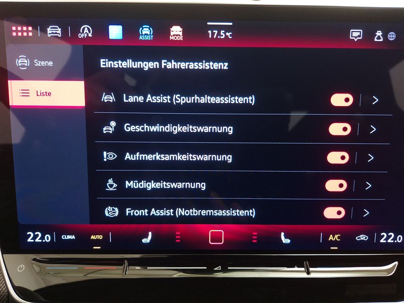 Volkswagen Golf 2.0 TSI GTI automatik • ACC • HUD — 24