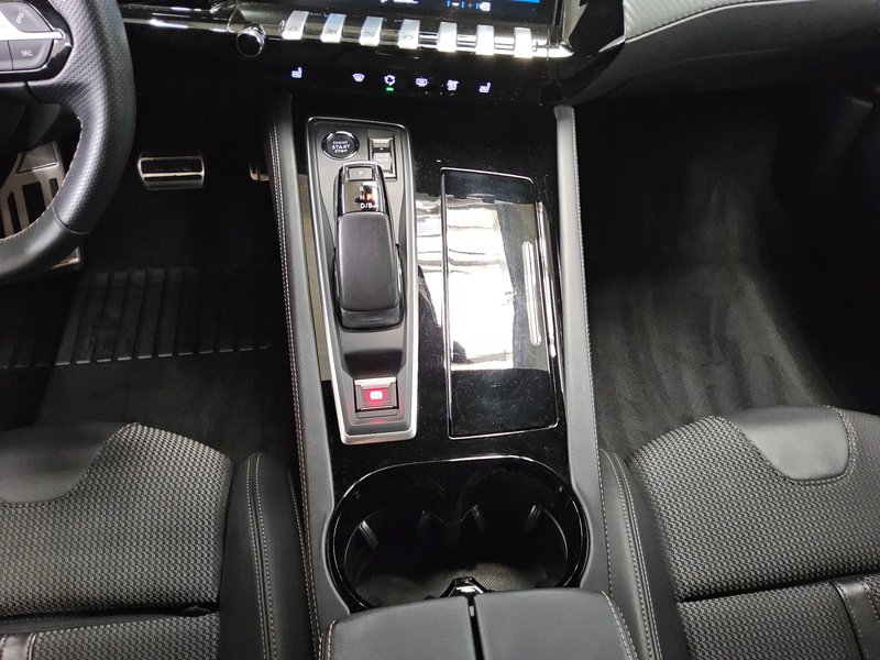 Peugeot 508 SW Hybrid 225 GT-Line automatik • ACC • 360° kamera — 6
