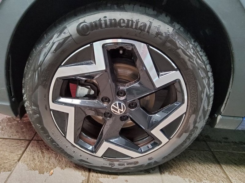 Volkswagen Taigo 1.0 TSI R-Line • ACC • Full LED — 11