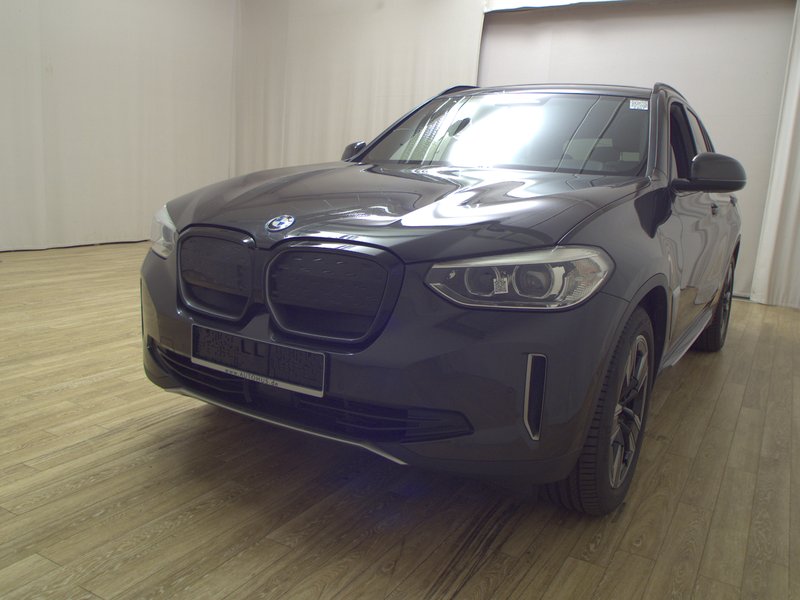 BMW Ix3 Inspiring • električna peta vrata • LED — 2