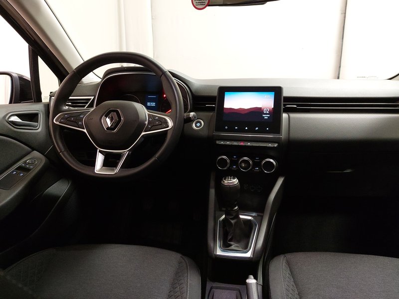 Renault Clio TCe 100 • Full LED — 16