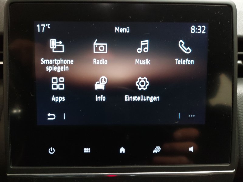Renault Clio TCe 100 • Full LED — 19