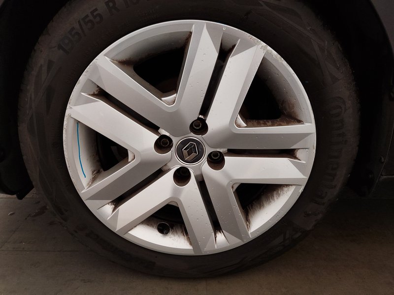 Renault Clio TCe 100 • Full LED — 8