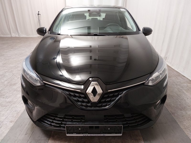 Renault Clio TCe 100 • Full LED — 9