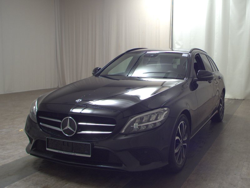 Mercedes-Benz C 220 d karavan automatik Avantgarde • ACC • Full LED — 2