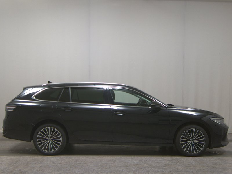 Volkswagen Passat Variant 2.0 TDI automatik Elegance • 360° kamera • ACC
