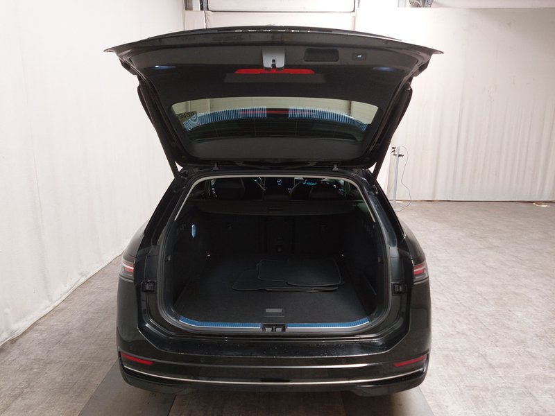 Volkswagen Passat Variant 2.0 TDI automatik Elegance • 360° kamera • ACC — 16
