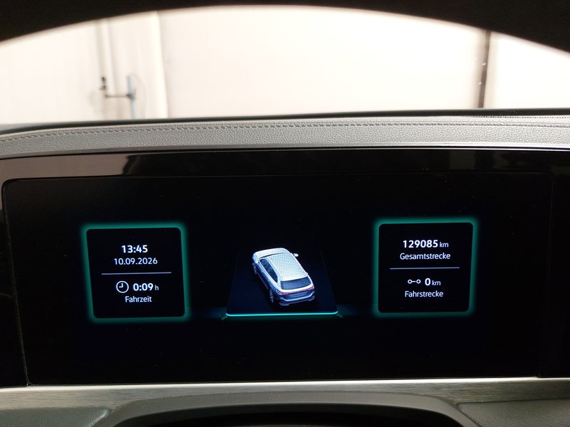 Volkswagen Passat Variant 2.0 TDI automatik Elegance • 360° kamera • ACC — 21