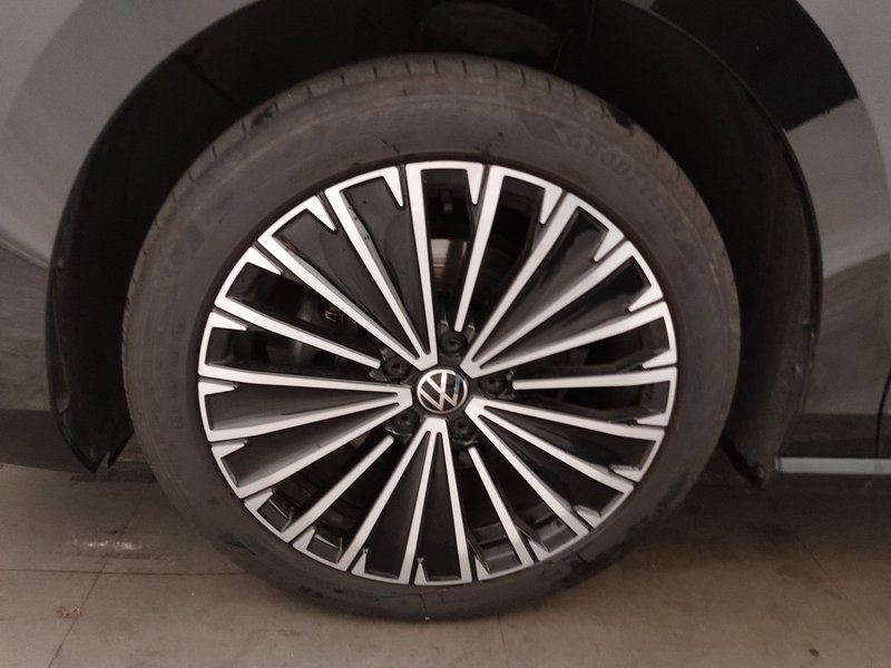 Volkswagen Passat Variant 2.0 TDI automatik Elegance • 360° kamera • ACC — 8