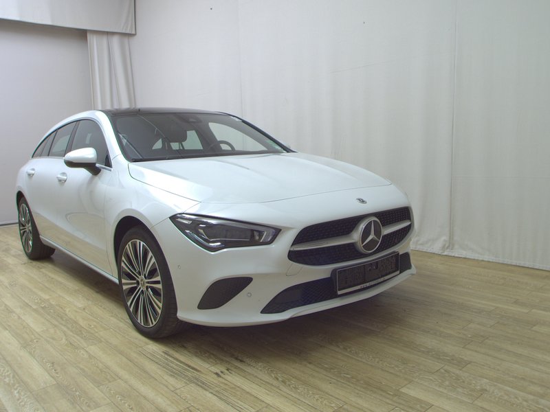 Mercedes-Benz CLA 180 d Shooting Brake automatik • panorama • LED — 3