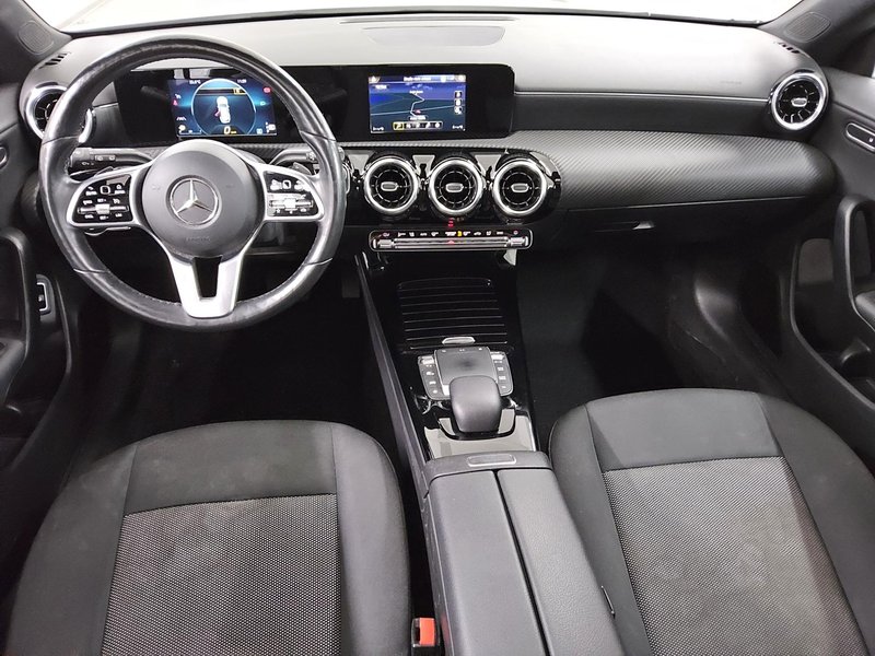 Mercedes-Benz CLA 180 d Shooting Brake automatik • panorama • LED — 5