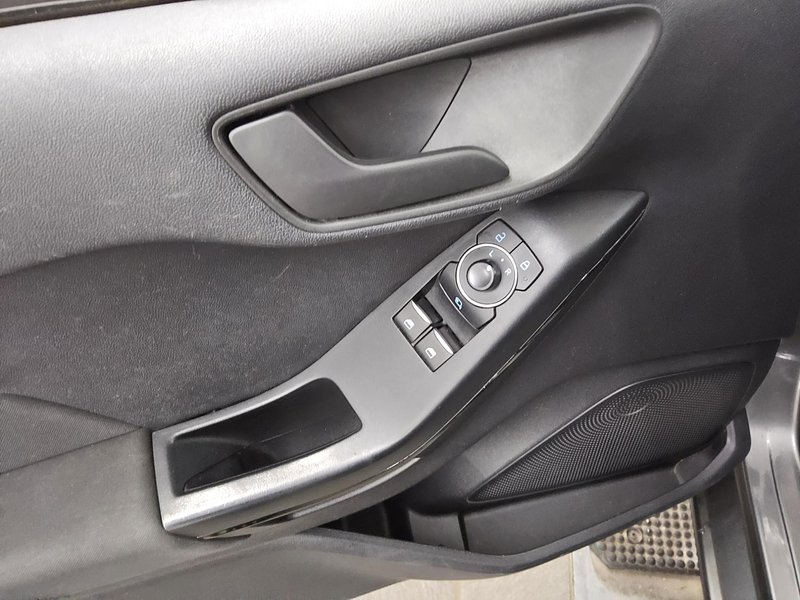 Ford Fiesta 1.0 EcoBoost Cool&Connect • Full LED — 9
