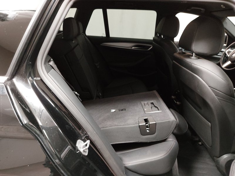 BMW 520d Touring automatik • ACC • Full LED — 11