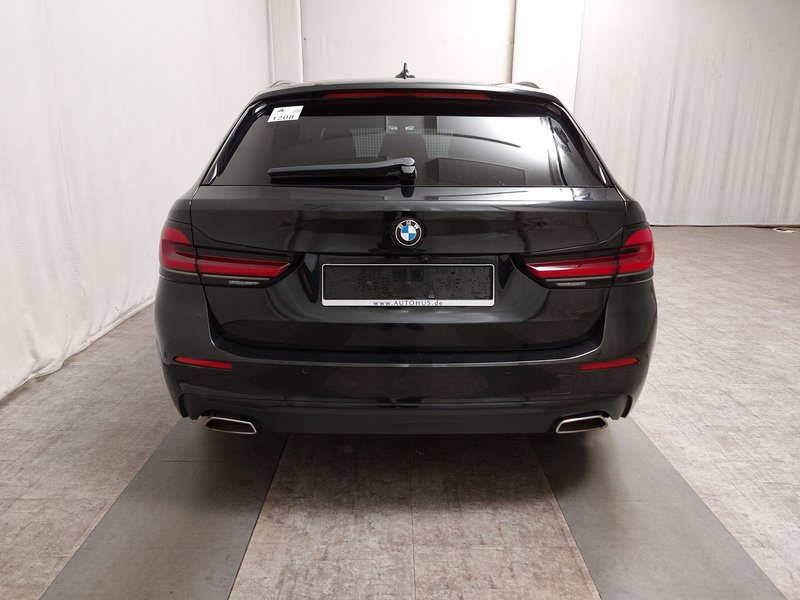 BMW 520d Touring automatik • ACC • Full LED — 14
