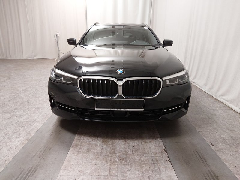 BMW 520d Touring automatik • ACC • Full LED — 9