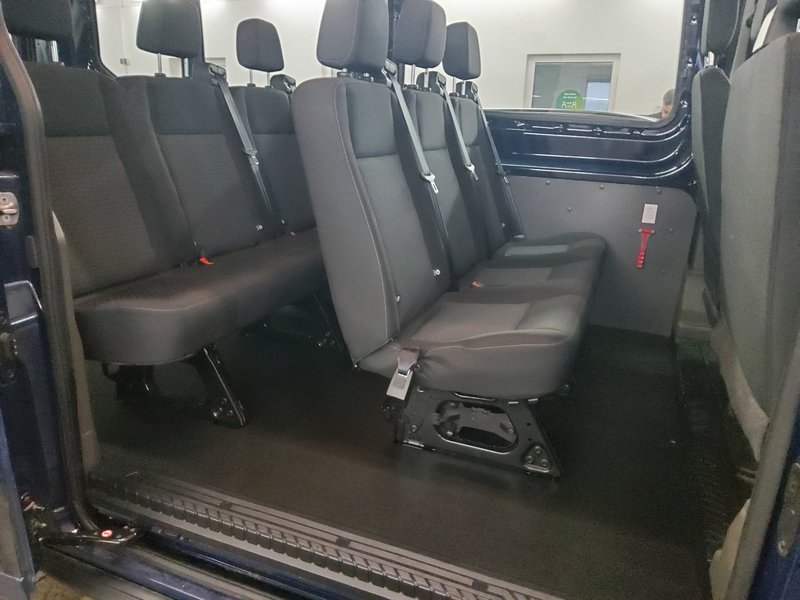 Ford Transit 2.0 TDCi FT 350 • navigacija • automatska klima — 12