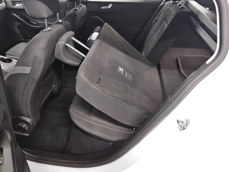 Ford Focus Turnier 1.5 EcoBlue automatik Cool&Connect • ACC • Full LED — 12