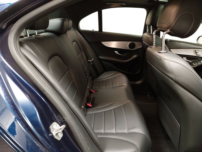 Mercedes-Benz C 220 d AMG Line automatik • panorama • ACC — 11