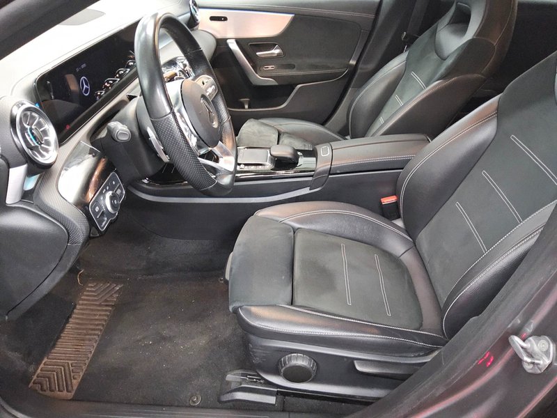 Mercedes-Benz CLA 200 d Shooting Brake automatik AMG Line • LED — 9