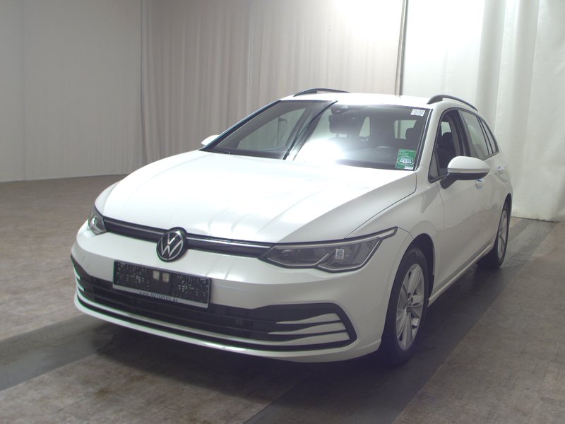 Volkswagen Golf 8 Variant 2.0 TDI automatik • ACC • LED — 2