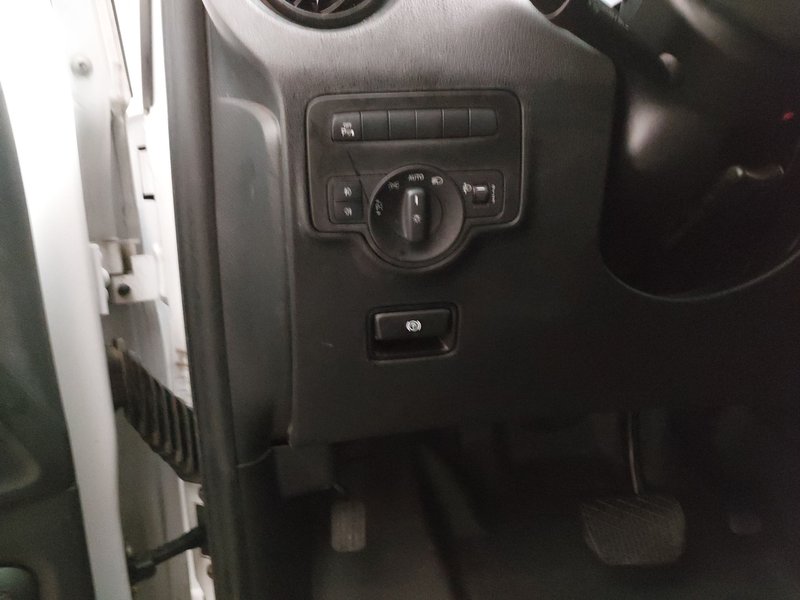 Mercedes-Benz Vito 114 CDI automatik • AHK • digitalni instrumenti — 7