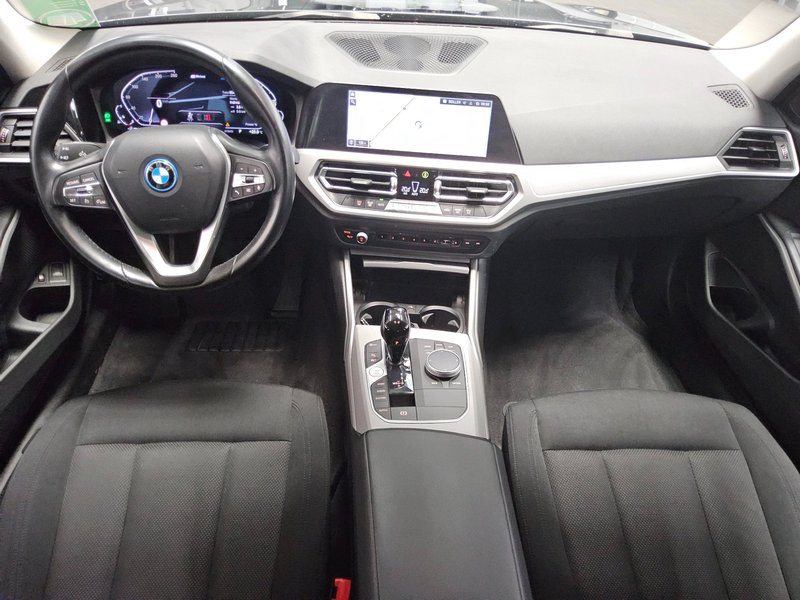 BMW 330e automatik Advantage • LED • digitalni instrumenti — 5