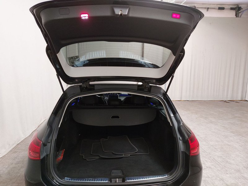 Mercedes-Benz C 220 d automatik Avantgarde • Full LED • digitalni instrumenti — 19