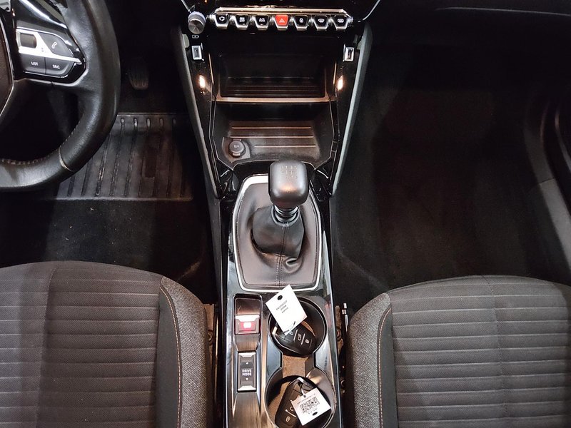 Peugeot 2008 1.5 BlueHDI Active • LED • AHK — 6