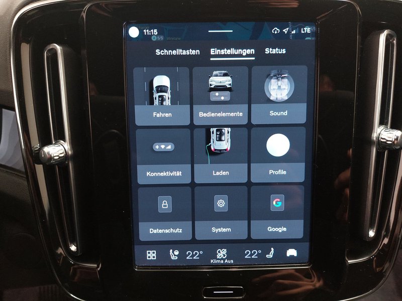 Volvo XC40 Core • AHK • Full LED — 20