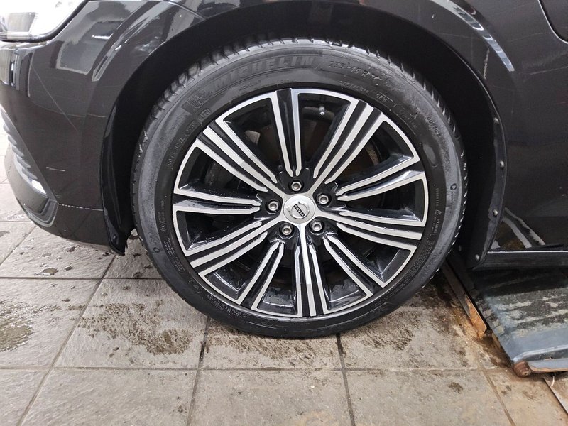 Volvo V60 T6 AWD Inscription automatik • Full LED • panorama — 11