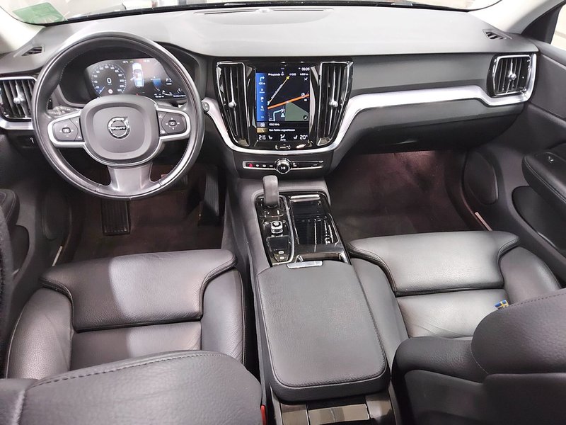 Volvo V60 T6 AWD Inscription automatik • Full LED • panorama — 5