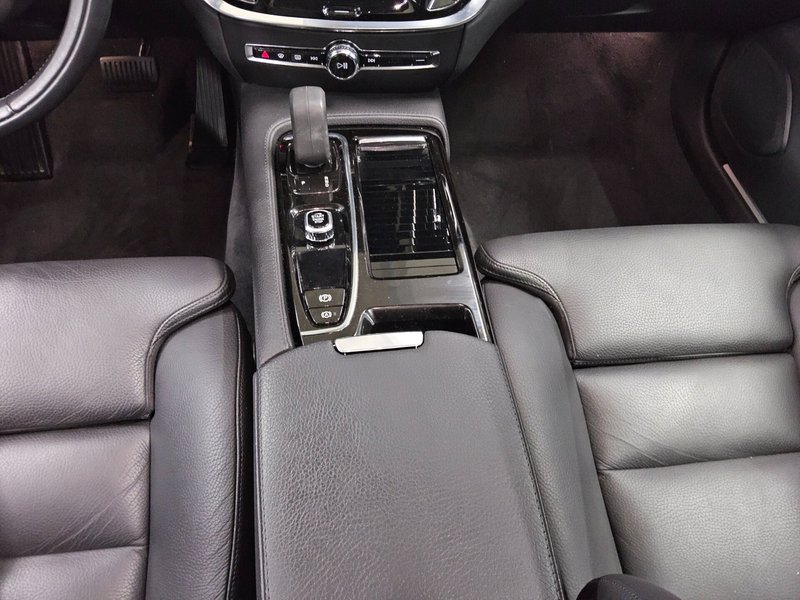 Volvo V60 T6 AWD Inscription automatik • Full LED • panorama — 6