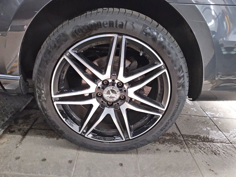 Mercedes-Benz V 220 d automatik AMG Line • LED • Navigacija — 10
