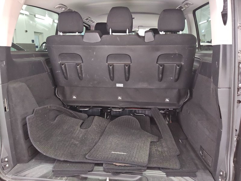 Mercedes-Benz V 220 d automatik AMG Line • LED • Navigacija — 11