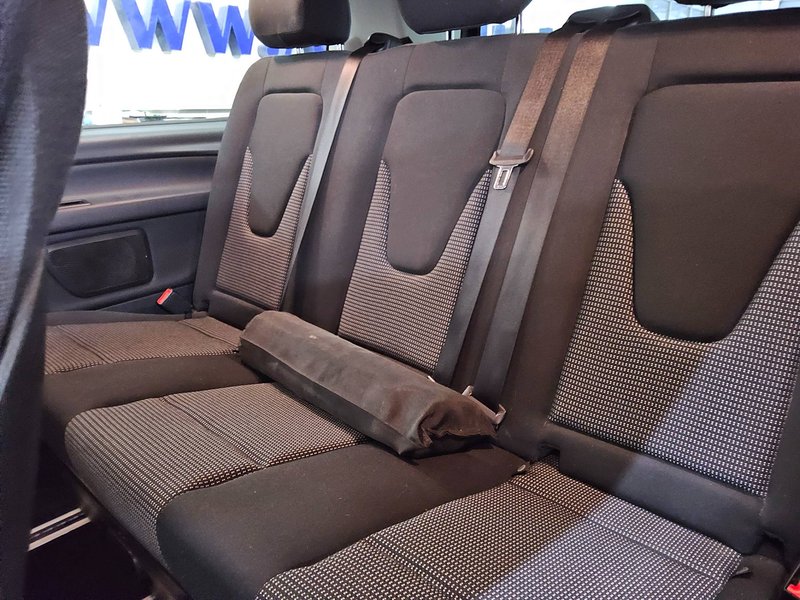 Mercedes-Benz V 220 d automatik AMG Line • LED • Navigacija — 12