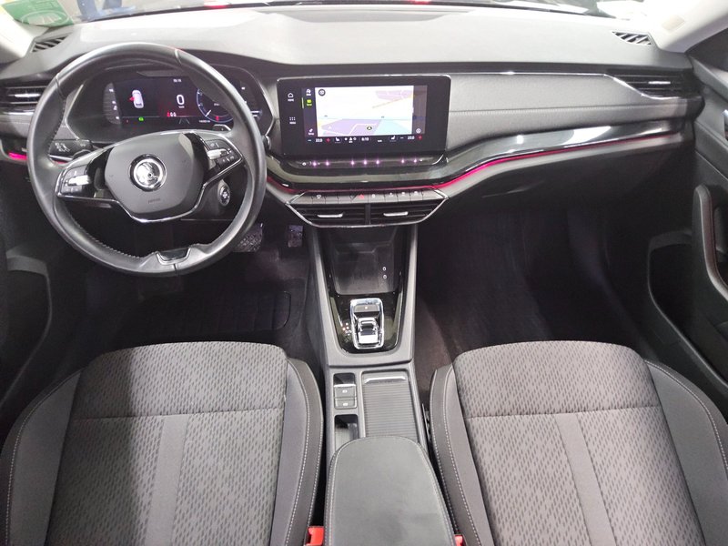 Škoda Octavia Kombi 2.0 TDI automatik Style • ACC • AHK — 5